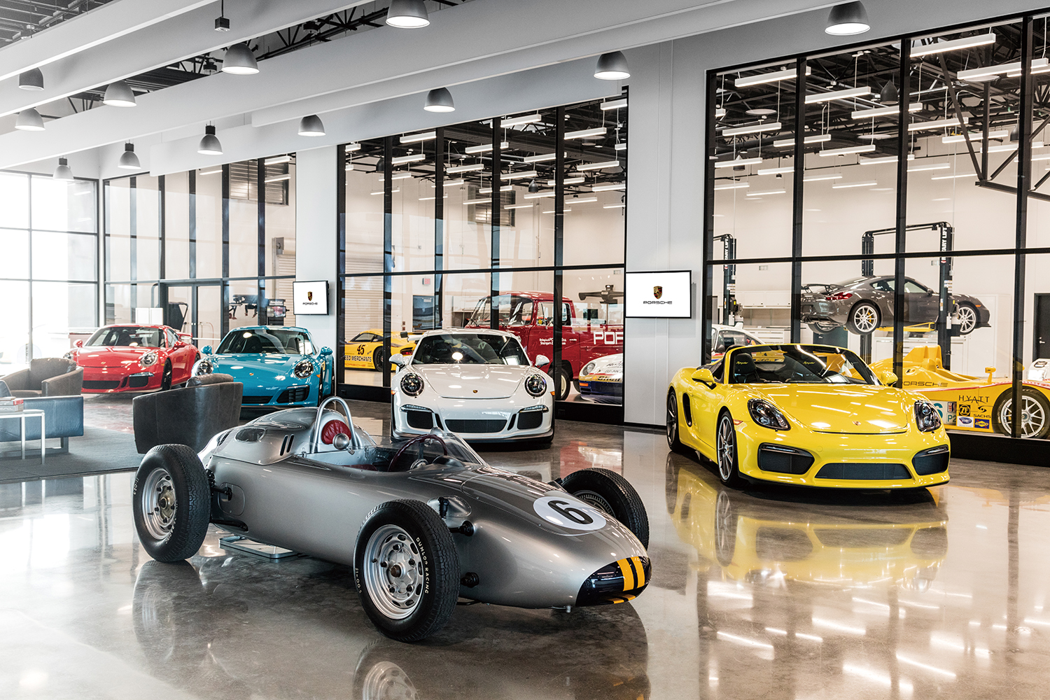 Porsche Experience Center Los Angeles| ポルシェを駆りサーキット